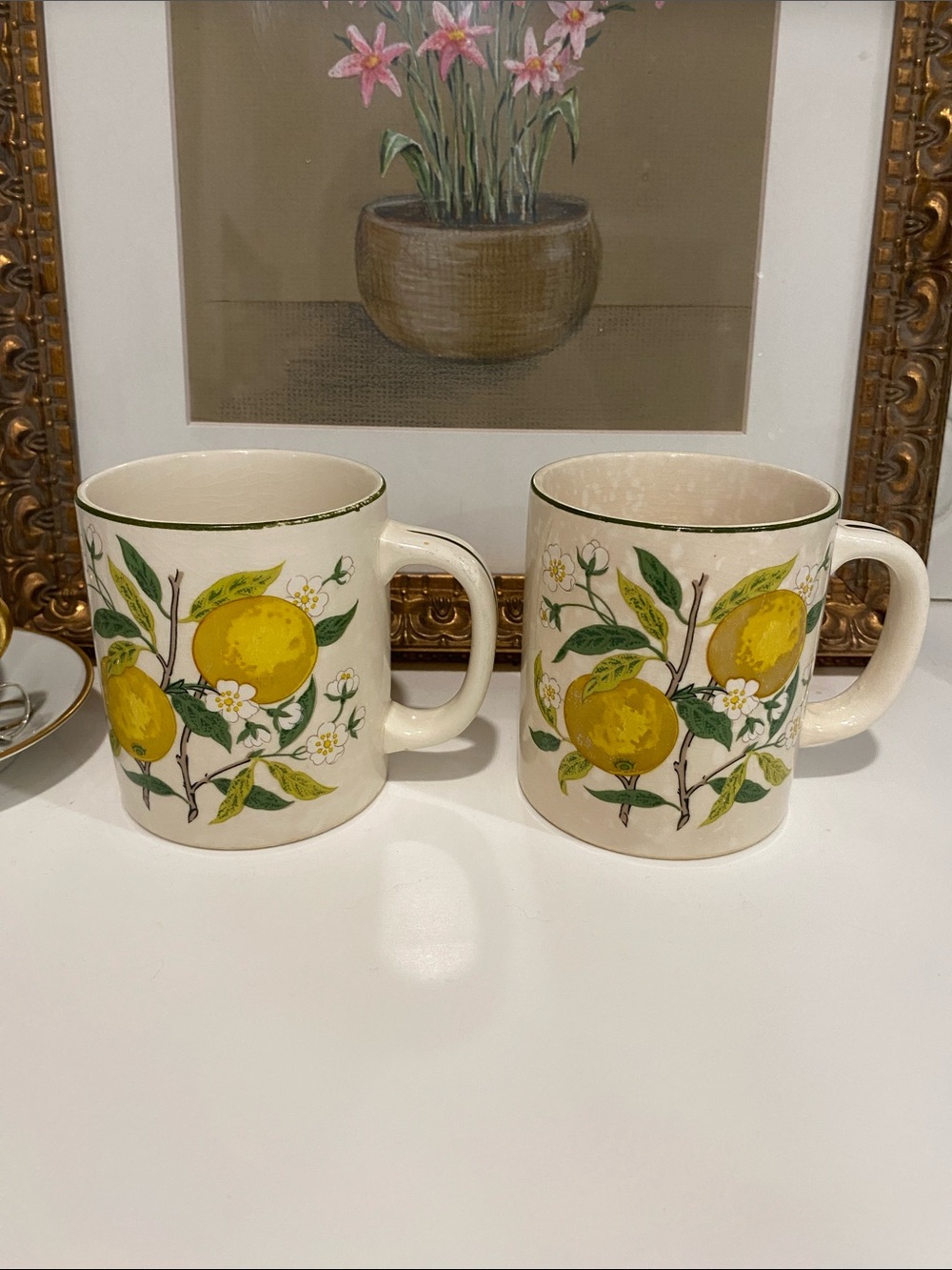 Set of 2 VTG Lemon Blossom Mugs